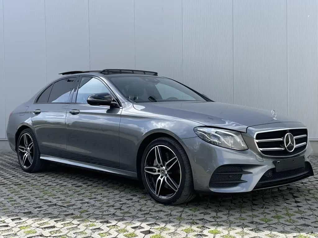 Mercedes-Benz E 400 D 4M AMG V6 360° ACC BURMESTER HEAT PANO T 10/2018-photo-1