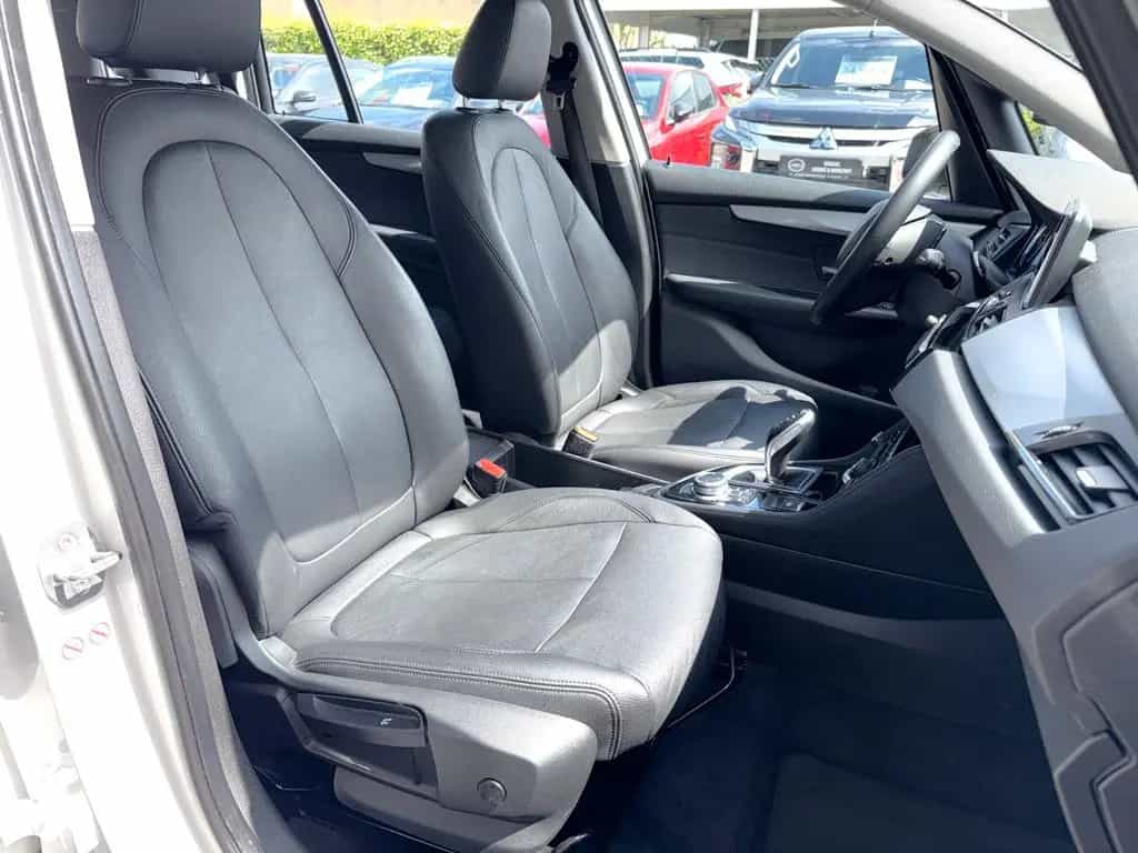 BMW 218 SPORT LINE-AHK-PDC-SHZ-UNFALLFREI--SCHECKHEFGEPF 04/2018-photo-19