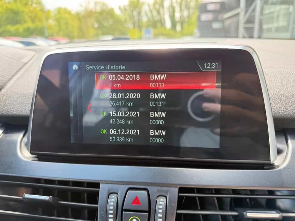 BMW 218 SPORT LINE-AHK-PDC-SHZ-UNFALLFREI--SCHECKHEFGEPF 04/2018-photo-24