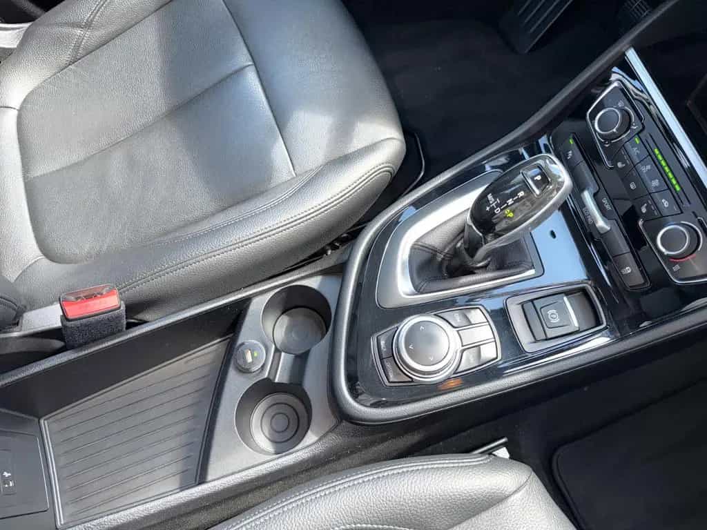 BMW 218 SPORT LINE-AHK-PDC-SHZ-UNFALLFREI--SCHECKHEFGEPF 04/2018-photo-29