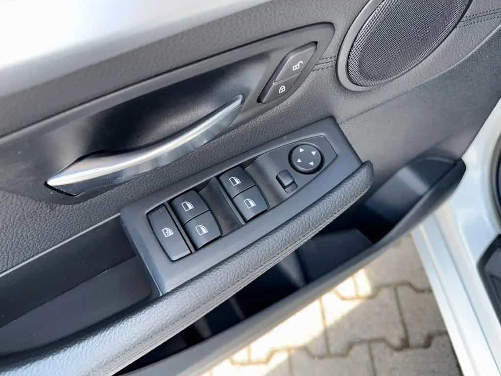 BMW 218 SPORT LINE-AHK-PDC-SHZ-UNFALLFREI--SCHECKHEFGEPF 04/2018-photo-33