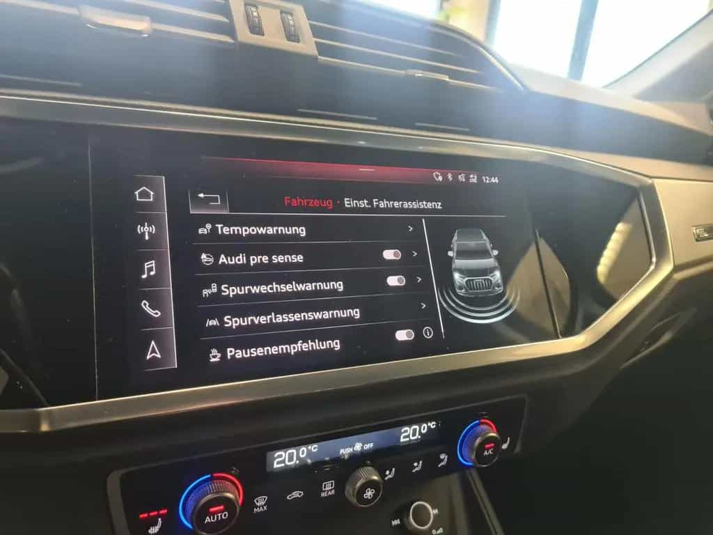Audi Q3 35 TFSI advanced / Leder / AHK / KAMERA 08/2020-photo-23