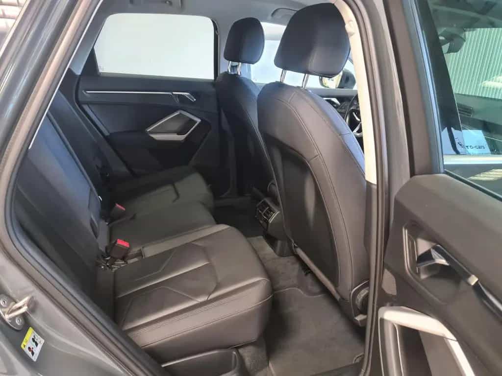 Audi Q3 35 TFSI advanced / Leder / AHK / KAMERA 08/2020-photo-8
