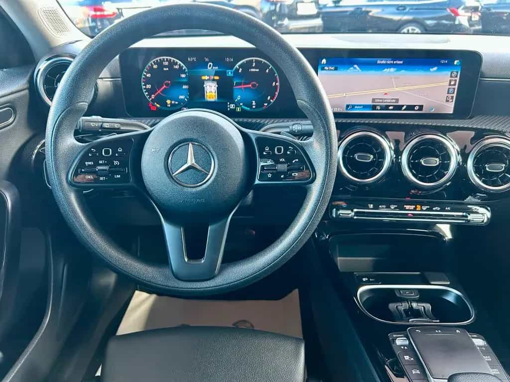 Mercedes-Benz A 200 d Progressive Business-Paket 1. Hand 09/2022-photo-13