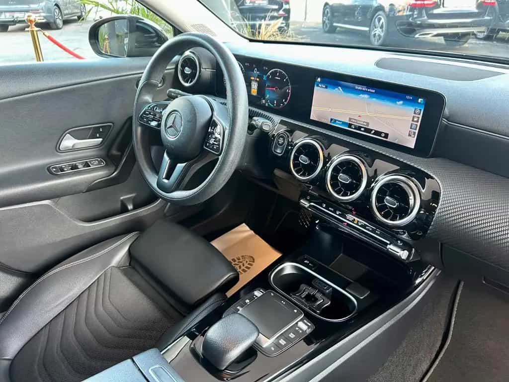 Mercedes-Benz A 200 d Progressive Business-Paket 1. Hand 09/2022-photo-24