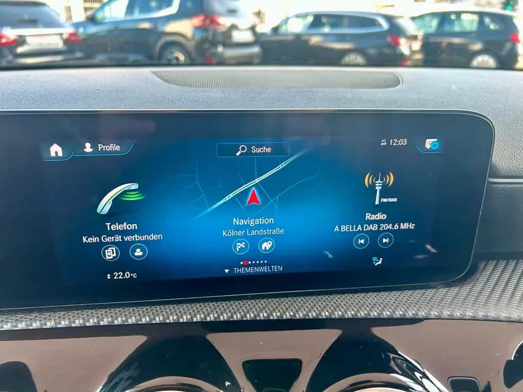 Mercedes-Benz A 200 d Progressive Business-Paket 1. Hand 09/2022-photo-30