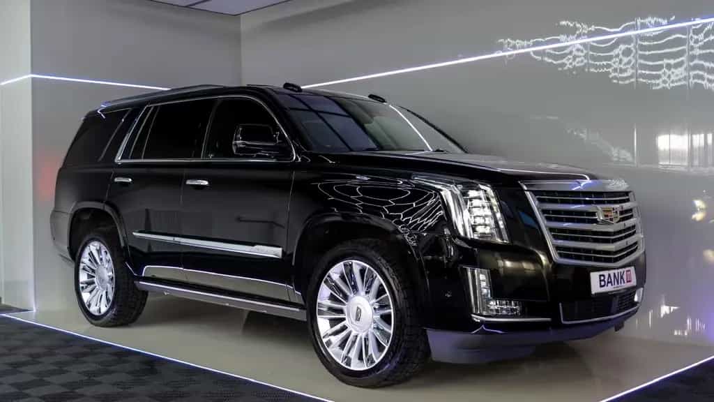 Cadillac Escalade 6.2 V8 PLATINUM 7SEAT/BOSE/360/HUD/3xTV 08/2018-photo-0