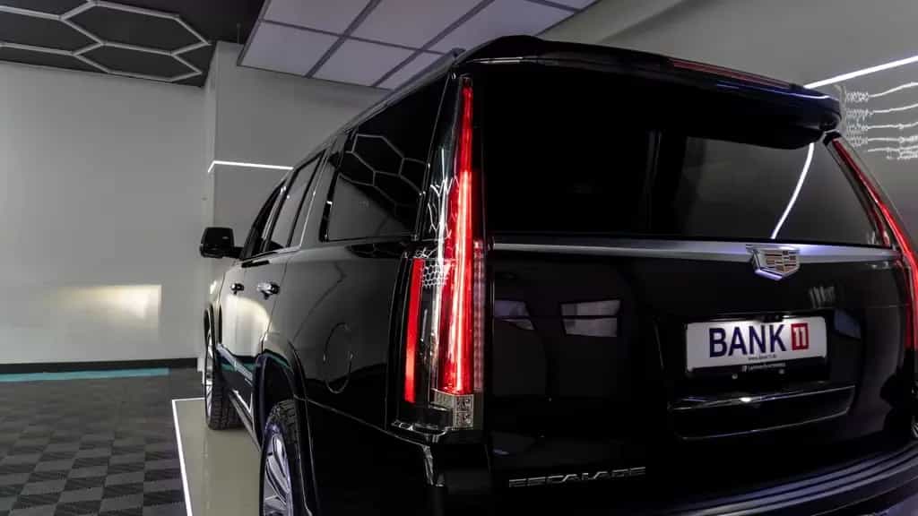 Cadillac Escalade 6.2 V8 PLATINUM 7SEAT/BOSE/360/HUD/3xTV 08/2018-photo-14