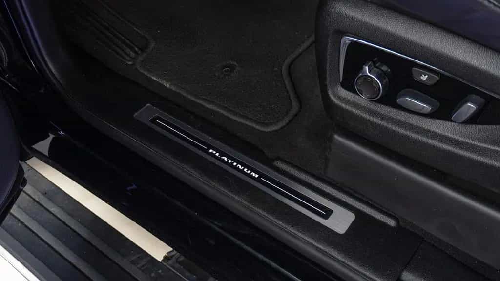 Cadillac Escalade 6.2 V8 PLATINUM 7SEAT/BOSE/360/HUD/3xTV 08/2018-photo-18