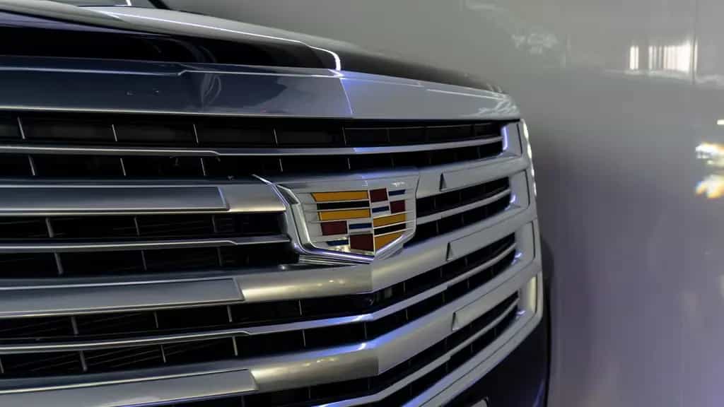 Cadillac Escalade 6.2 V8 PLATINUM 7SEAT/BOSE/360/HUD/3xTV 08/2018-photo-8