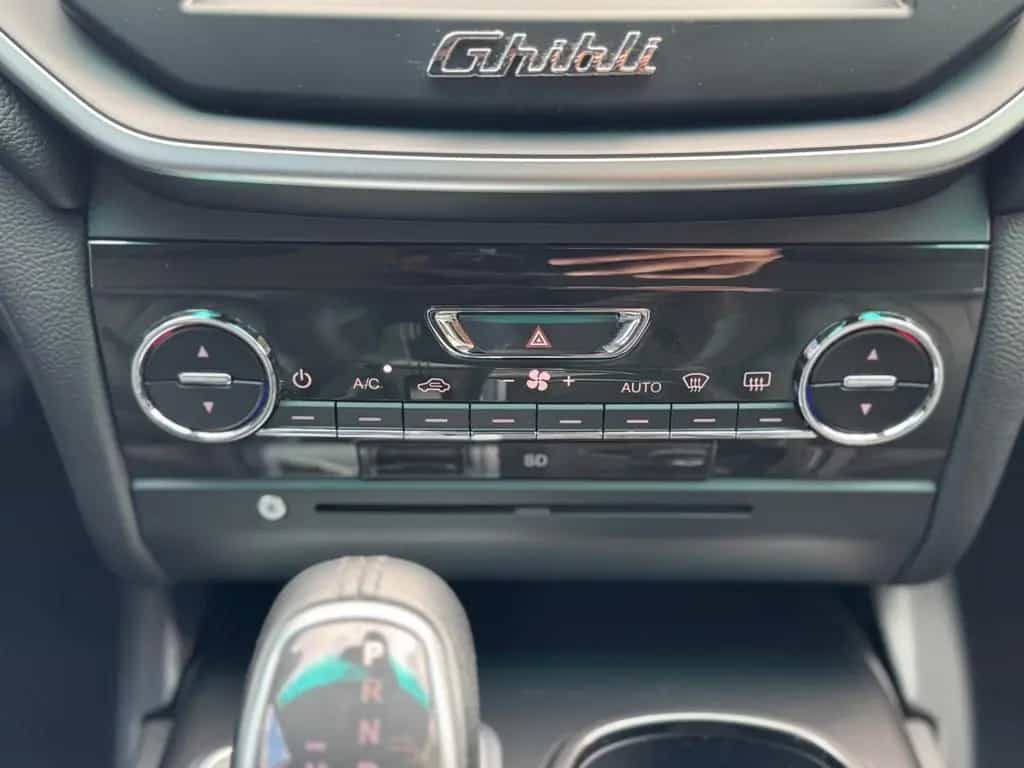 Maserati Ghibli 3.0 V6 Automatik *1. Hand 09/2016-photo-12