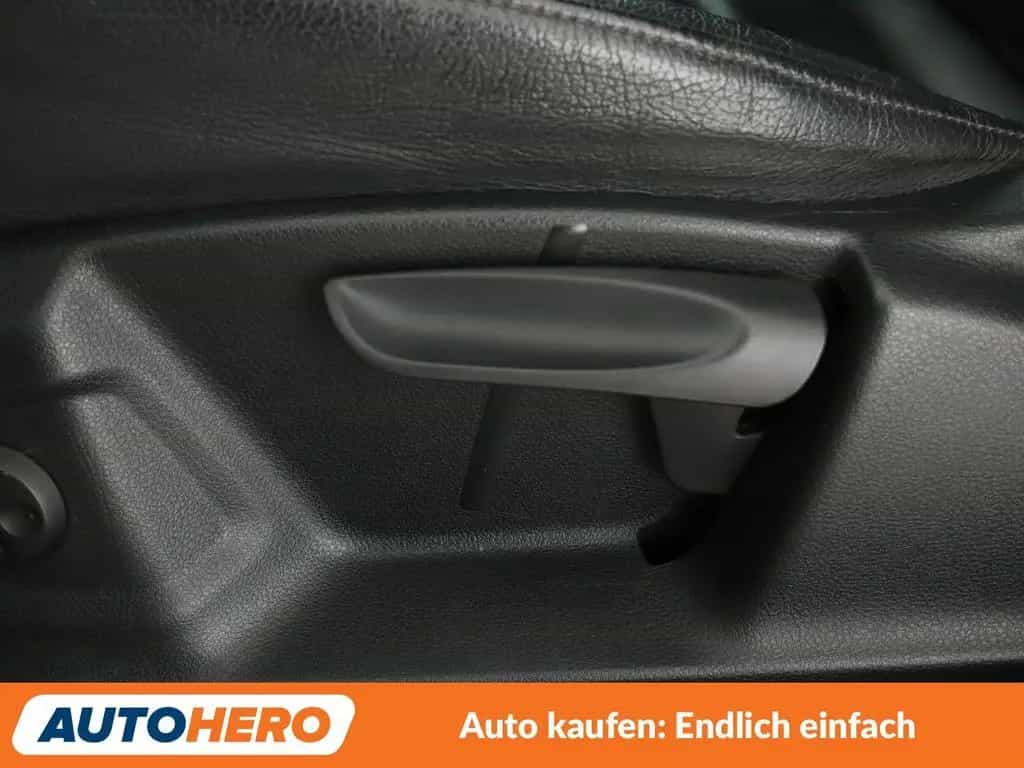 Audi Q3 1.4 TFSI ACT Design*NAVI*PDC*SHZ* 02/2017-photo-28