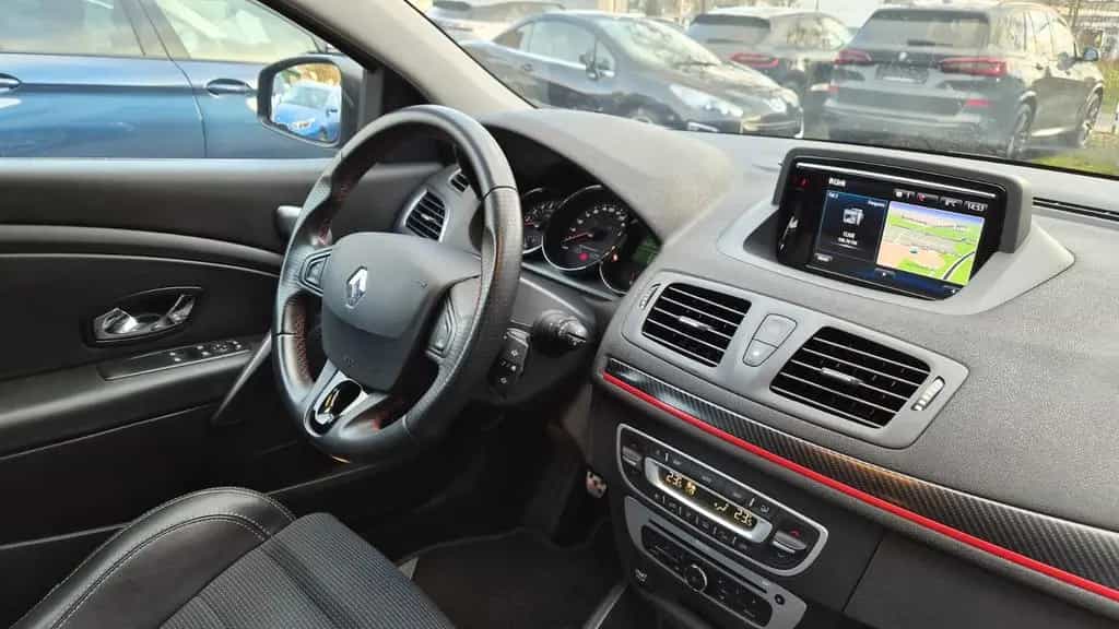 Renault Megane III Coupe GT Line/PANO/NAVI/AHK 08/2014-photo-16