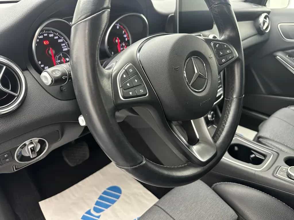 Mercedes-Benz GLA 220 4Matic "NAVI-MULTI-CAM-LED-SITZH-ALU" 02/2020-photo-13
