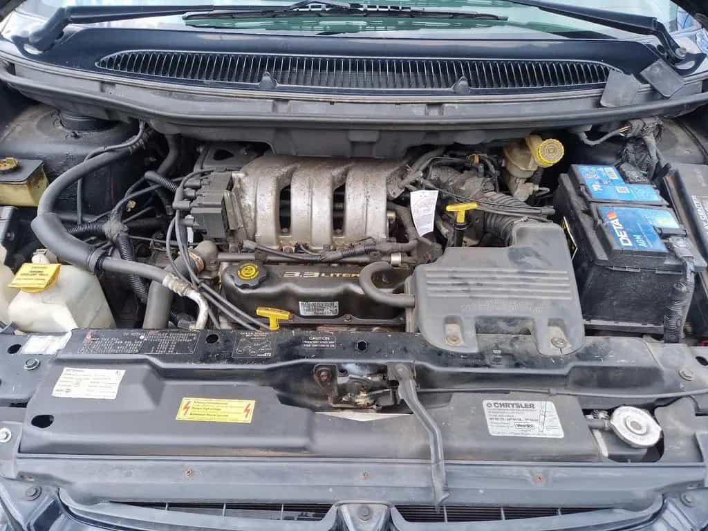 Chrysler Grand Voyager LX 3.3 V6 Leichenwagen 11/1996-photo-13