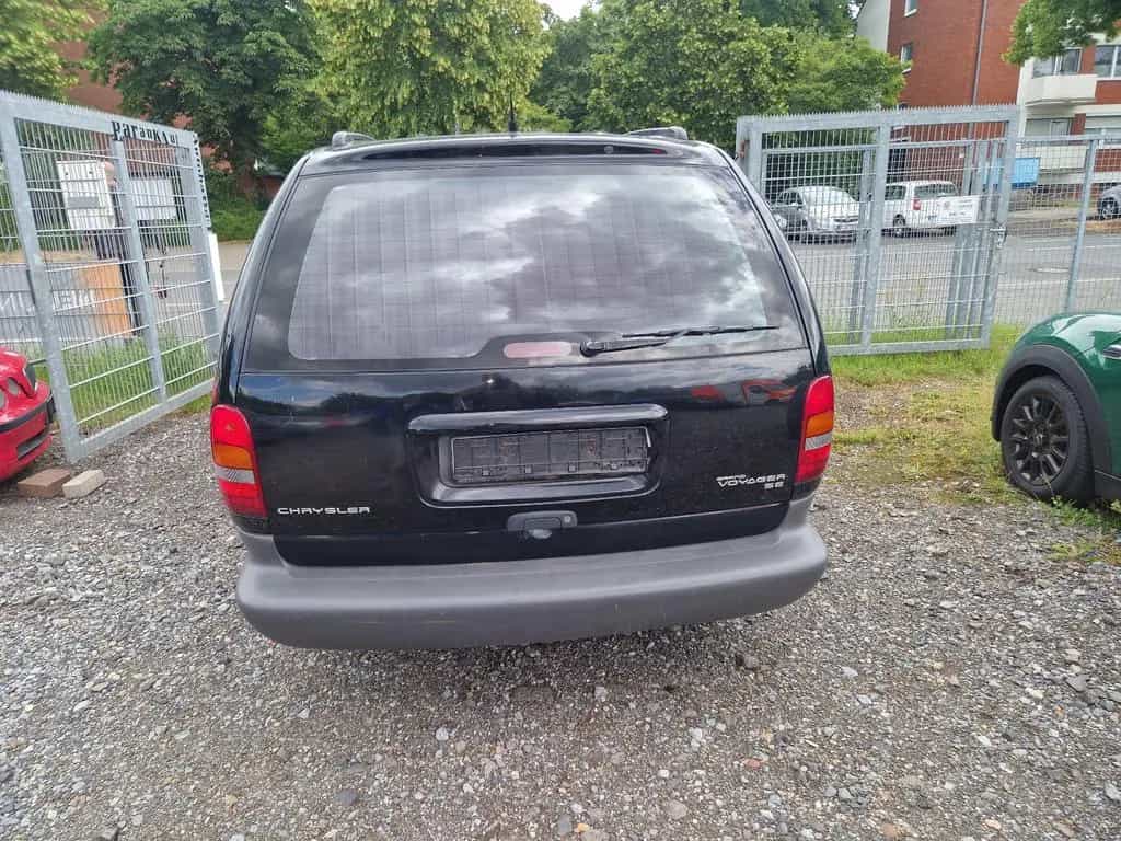 Chrysler Grand Voyager LX 3.3 V6 Leichenwagen 11/1996-photo-4