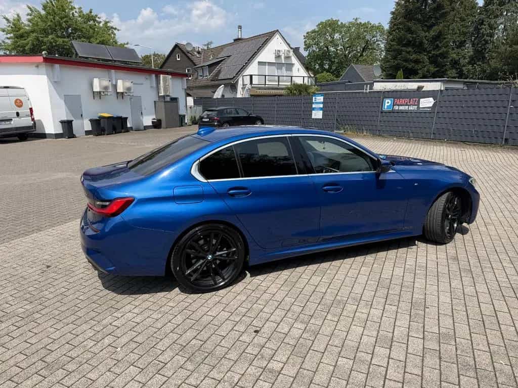BMW 320 d M Sport HeadUp-Laser-Totwi.-Spur-KeyGo-RK- 09/2019-photo-1