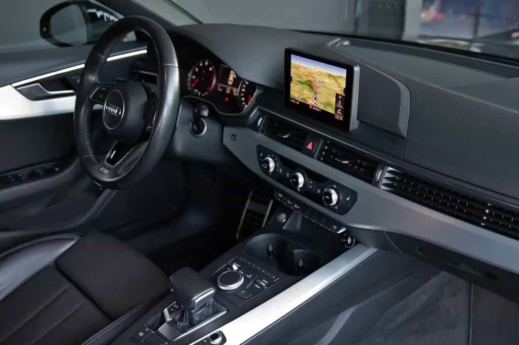 Audi A4 Avant 1.4 TFSI *DSG*Sport*S-Line*Xenon*18"* 11/2017-photo-17