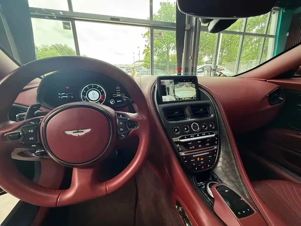 Aston Martin Other DB11 DB11 V8 Luxus GT Coupé*LED*NAP 07/2017-photo-18