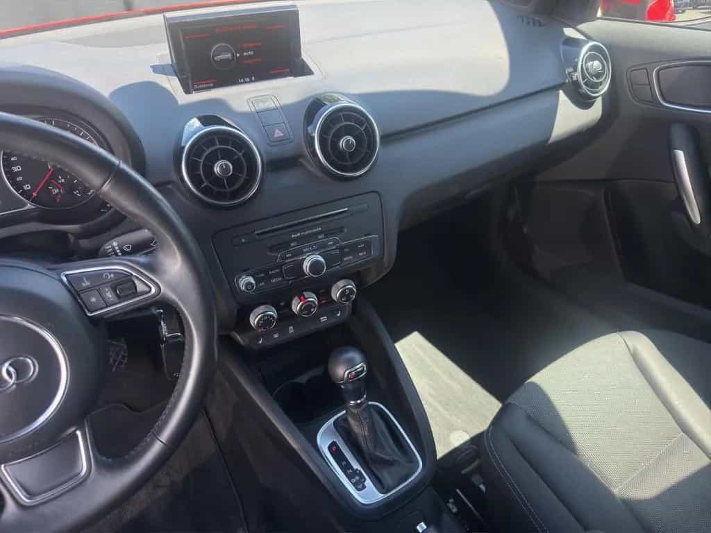 Audi A1 Sportback S-Line 125PS Automatik/XENON/NAVI 04/2018-photo-9