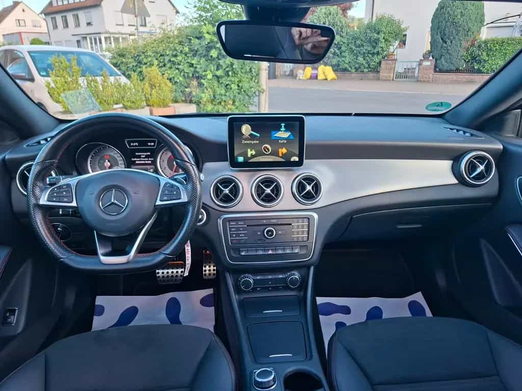 Mercedes-Benz CLA 180 AMG LINE 09/2015-photo-14