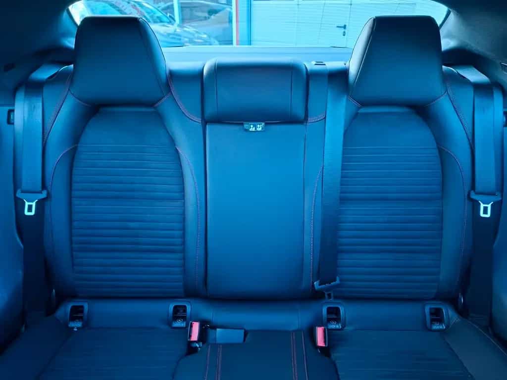 Mercedes-Benz CLA 180 AMG LINE 09/2015-photo-19