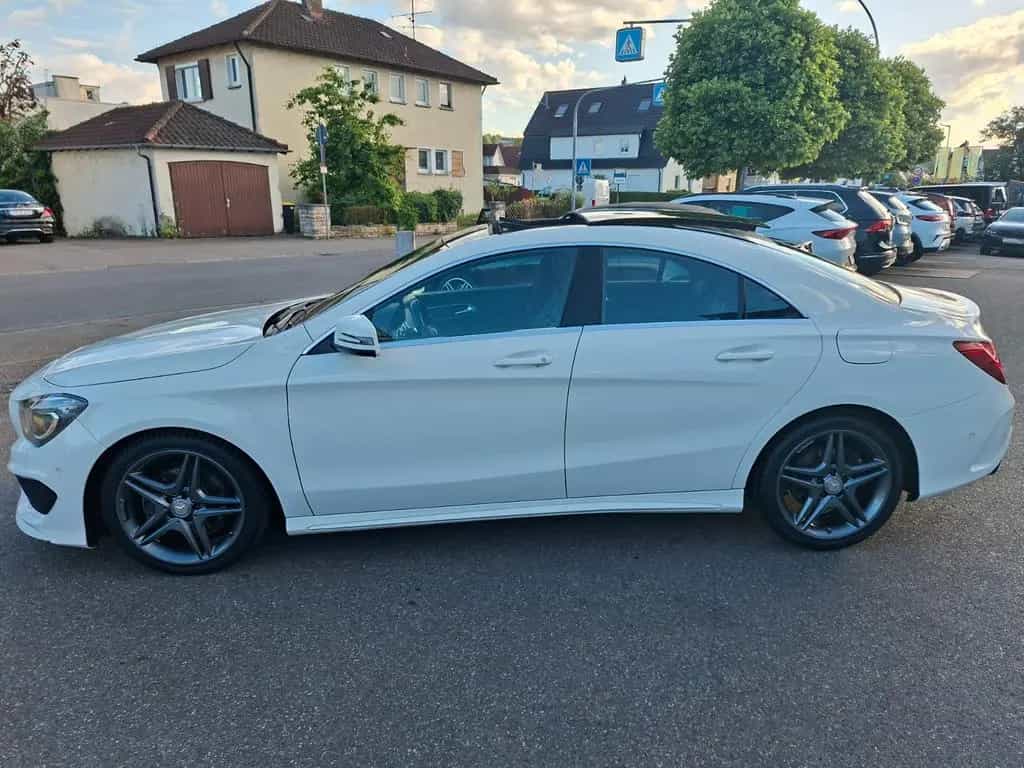 Mercedes-Benz CLA 180 AMG LINE 09/2015-photo-4