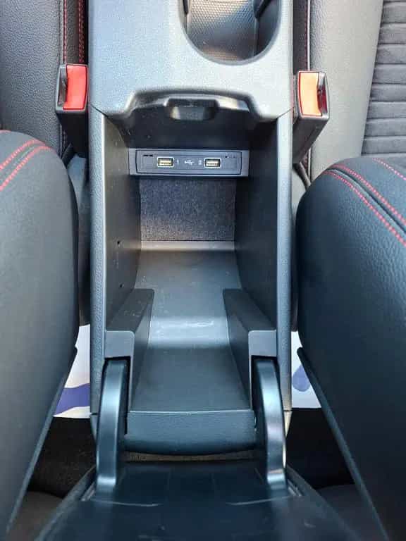 Mercedes-Benz CLA 180 AMG LINE 09/2015-photo-40