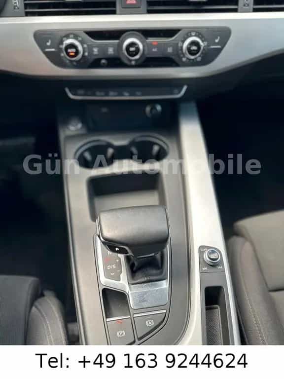 Audi A4 Avant 35 TDI NAVI 360° RFK AHK TOT STAND ACC 01/2022-photo-29