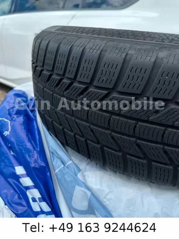 Audi A4 Avant 35 TDI NAVI 360° RFK AHK TOT STAND ACC 01/2022-photo-35
