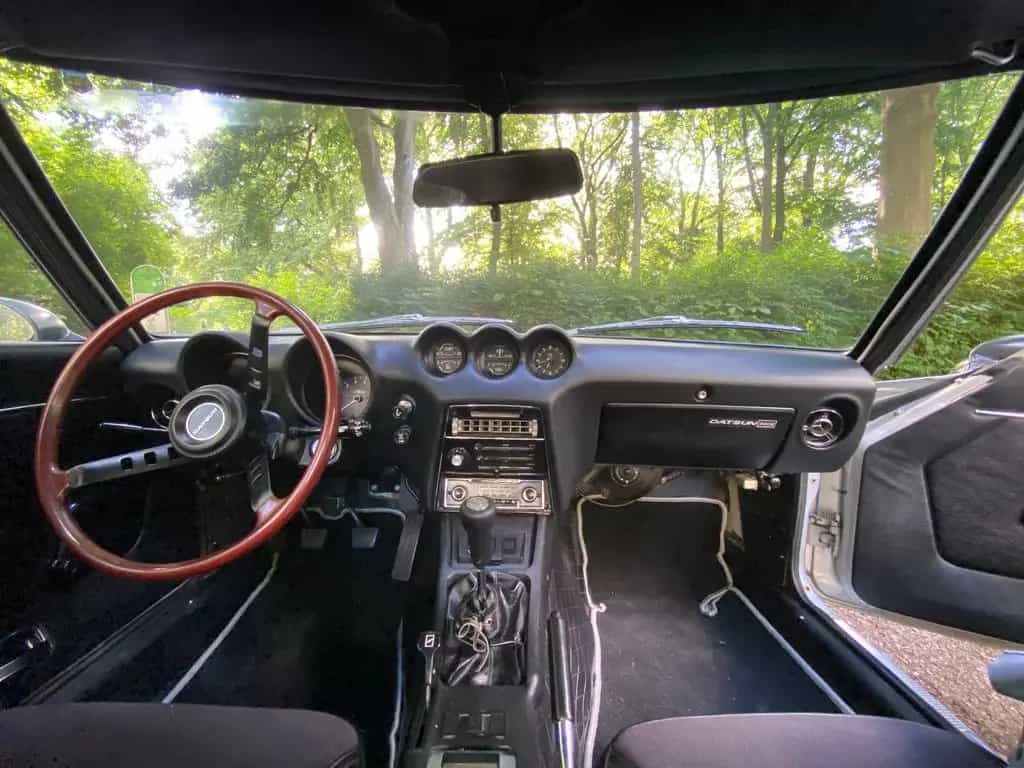 Datsun 240Z 08/1973-photo-12