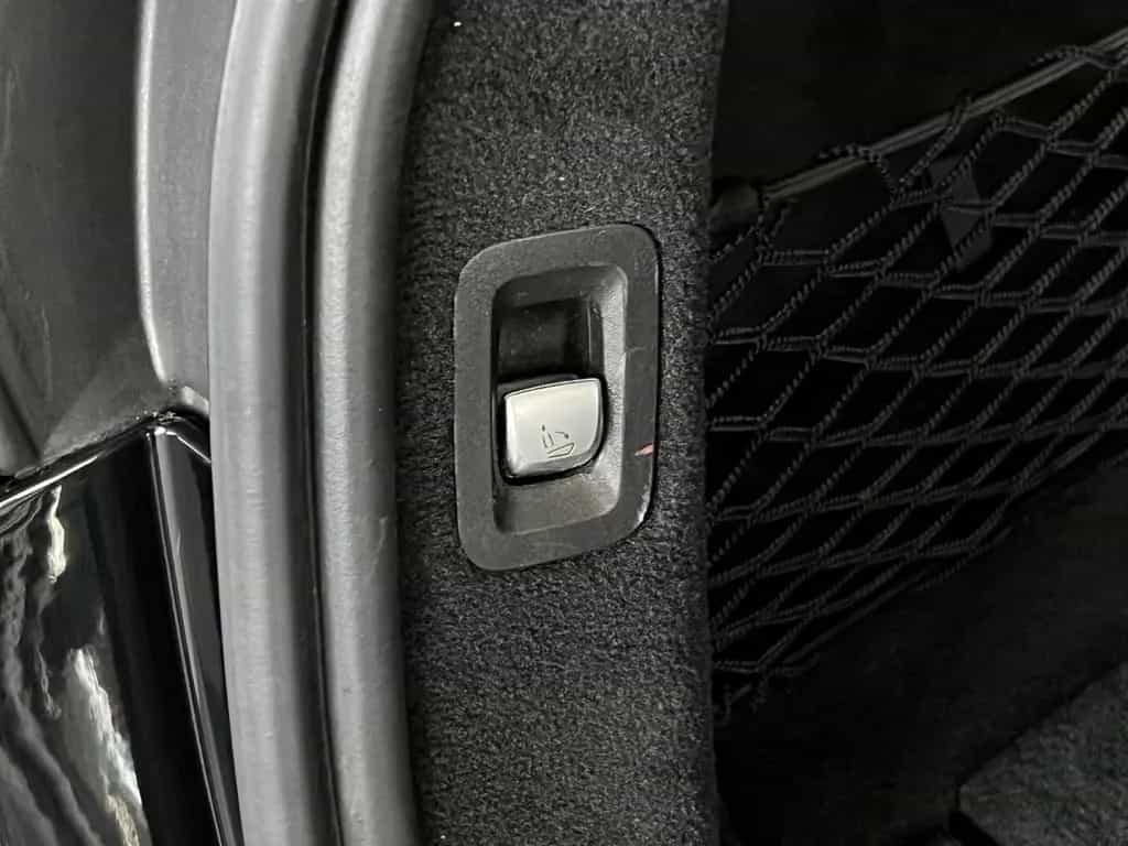 Mercedes-Benz C 220 d Exclusive ACC+Lenk Totwinkel ILS AHK 02/2015-photo-36
