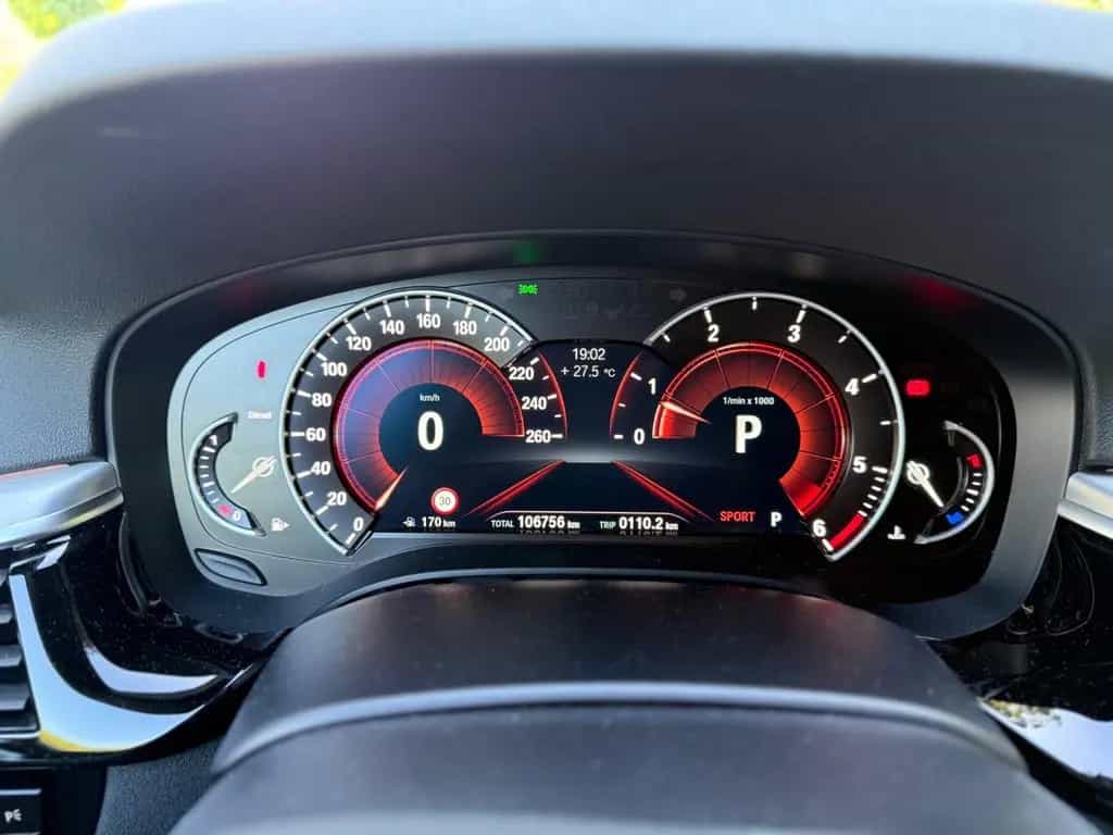 BMW 520 d Touring Sportline 08/2019-photo-6