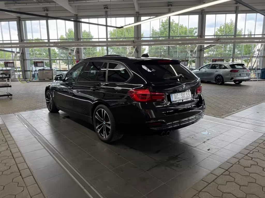 BMW 320 i Touring Sport Line Automatic F31 09/2018-photo-3