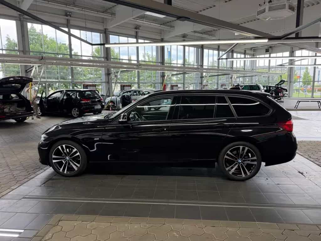 BMW 320 i Touring Sport Line Automatic F31 09/2018-photo-4