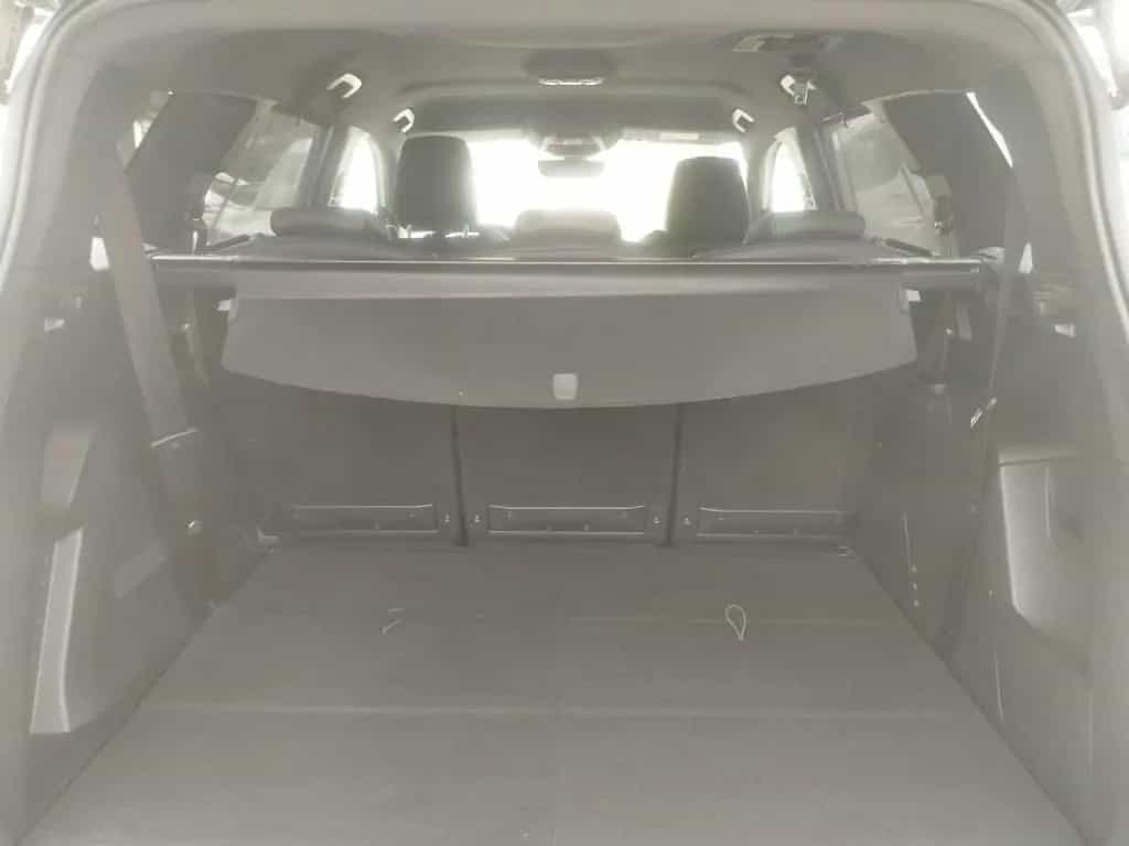 Peugeot 5008 GT Bluetooth Navi LED Klima Einparkhilfe 01/2024-photo-24