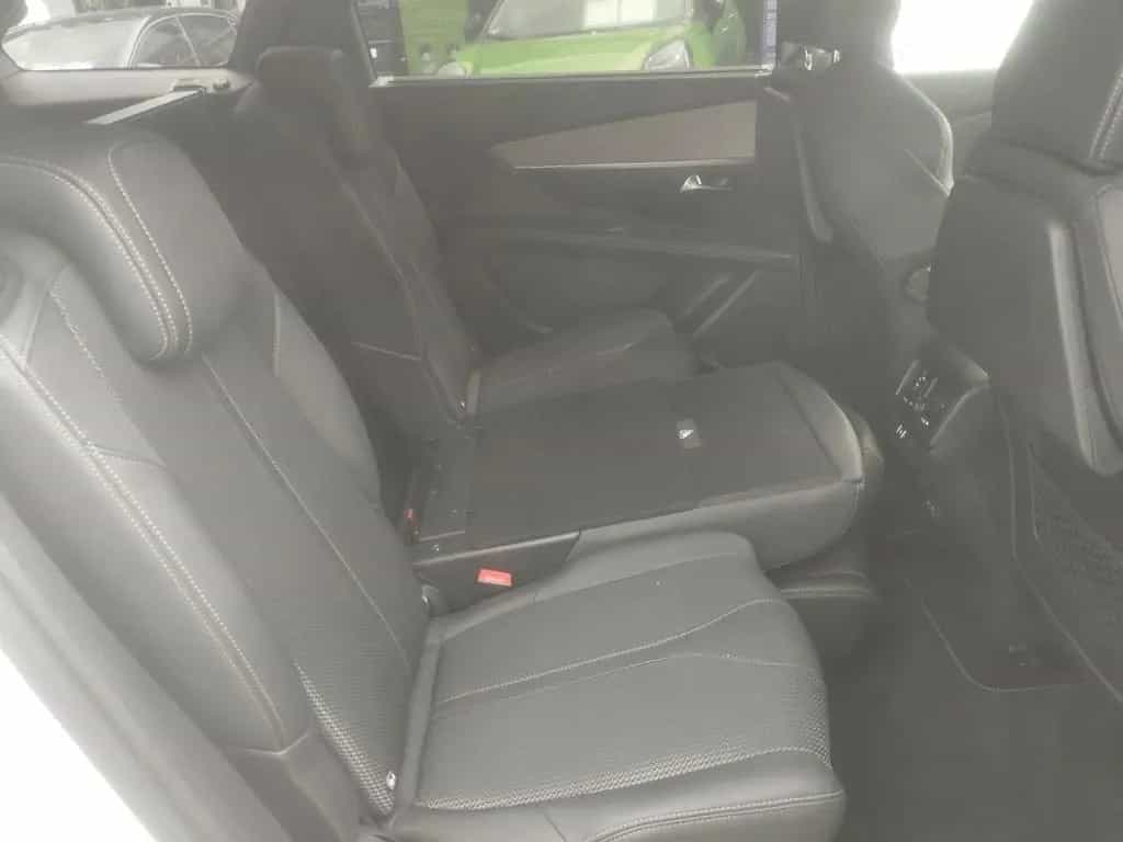 Peugeot 5008 GT Bluetooth Navi LED Klima Einparkhilfe 01/2024-photo-28