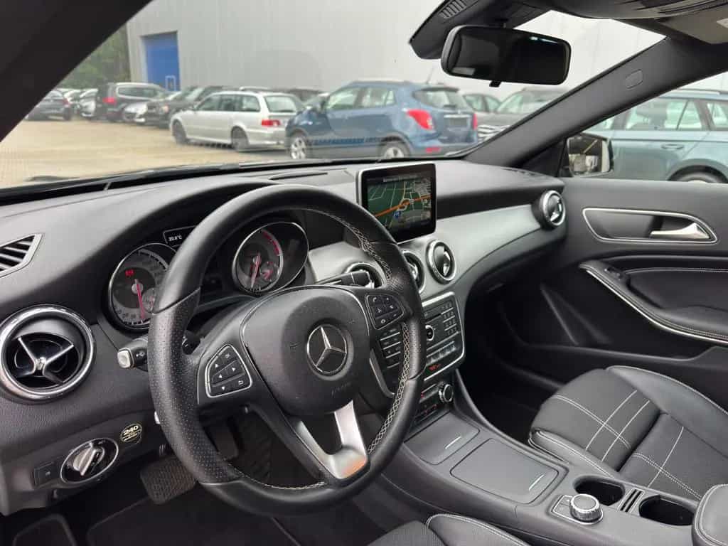 Mercedes-Benz GLA 180 Score Garantie*Navi*Bi Xenon*PDC*Auto. 04/2016-photo-18