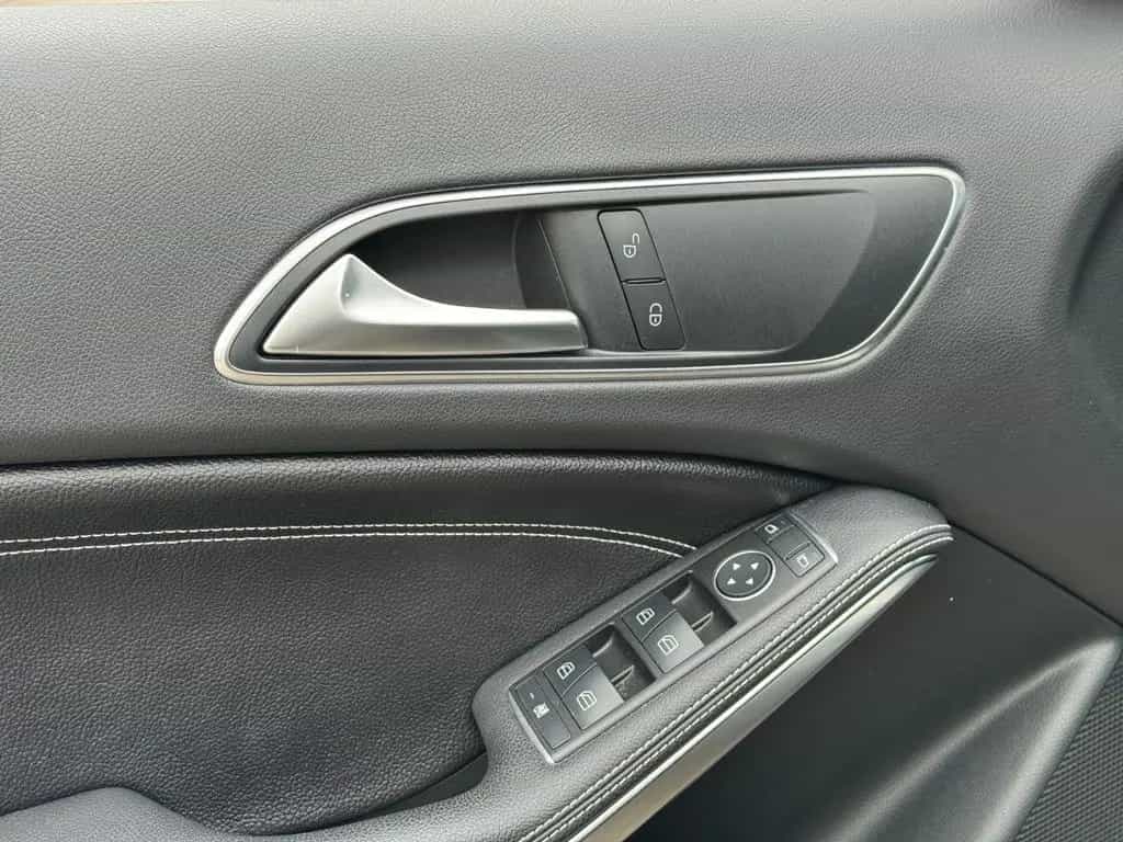 Mercedes-Benz GLA 180 Score Garantie*Navi*Bi Xenon*PDC*Auto. 04/2016-photo-20