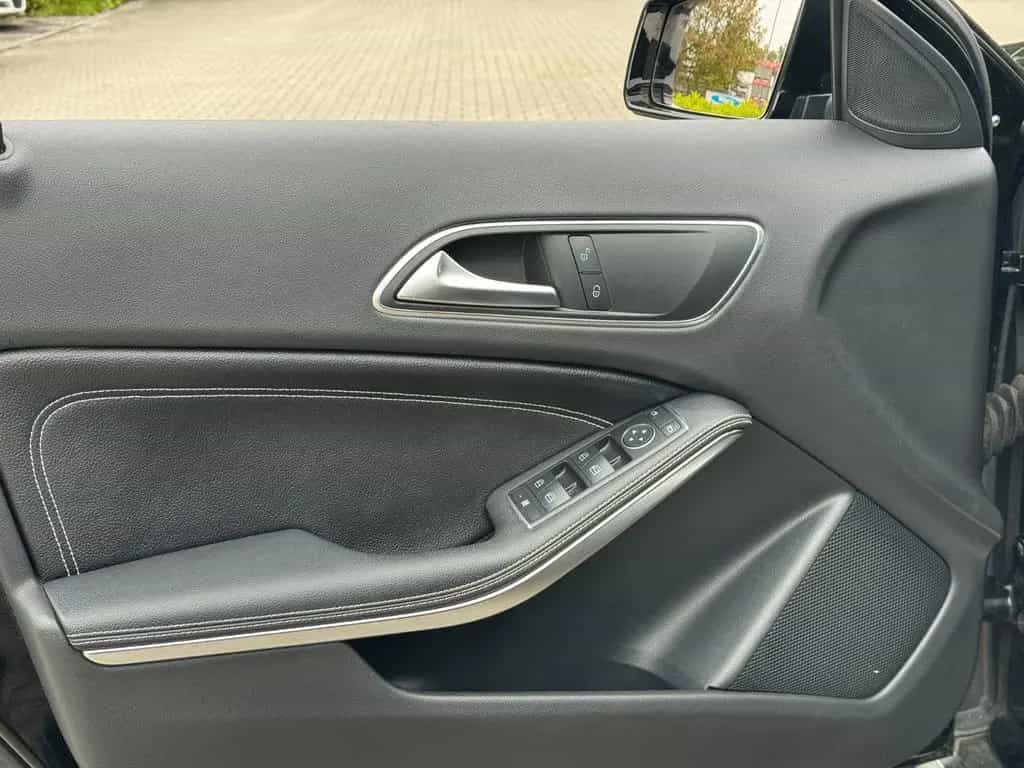 Mercedes-Benz GLA 180 Score Garantie*Navi*Bi Xenon*PDC*Auto. 04/2016-photo-21