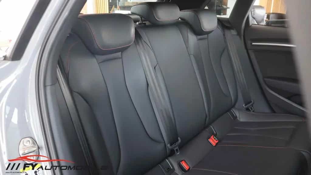 Audi RS3 2.5 TFSI quattro* No OPF* 8x Bereift* Top ! 10/2017-photo-28