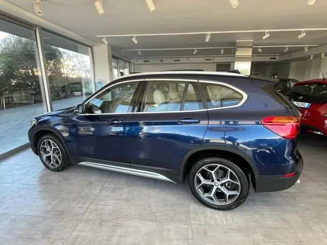 BMW X1 sDrive18d xLine tetto panoramico 09/2018-photo-1