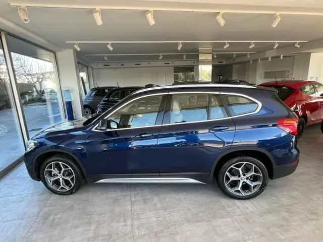 BMW X1 sDrive18d xLine tetto panoramico 09/2018-photo-3