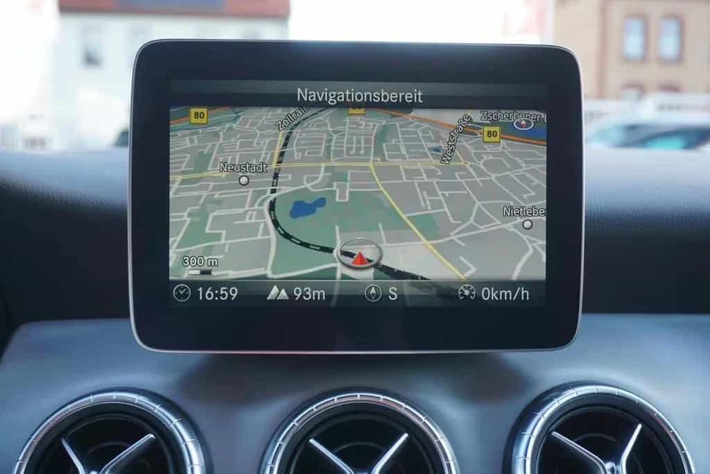 Mercedes-Benz CLA 200 AMG Line LED Navi Kamera Sitzheizung AHK 10/2019-photo-11