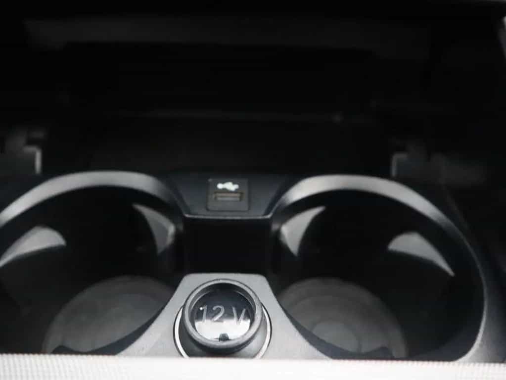 BMW 318 i LED Navi Tempomat Sitzheizung DAB Bluetooth 02/2023-photo-19