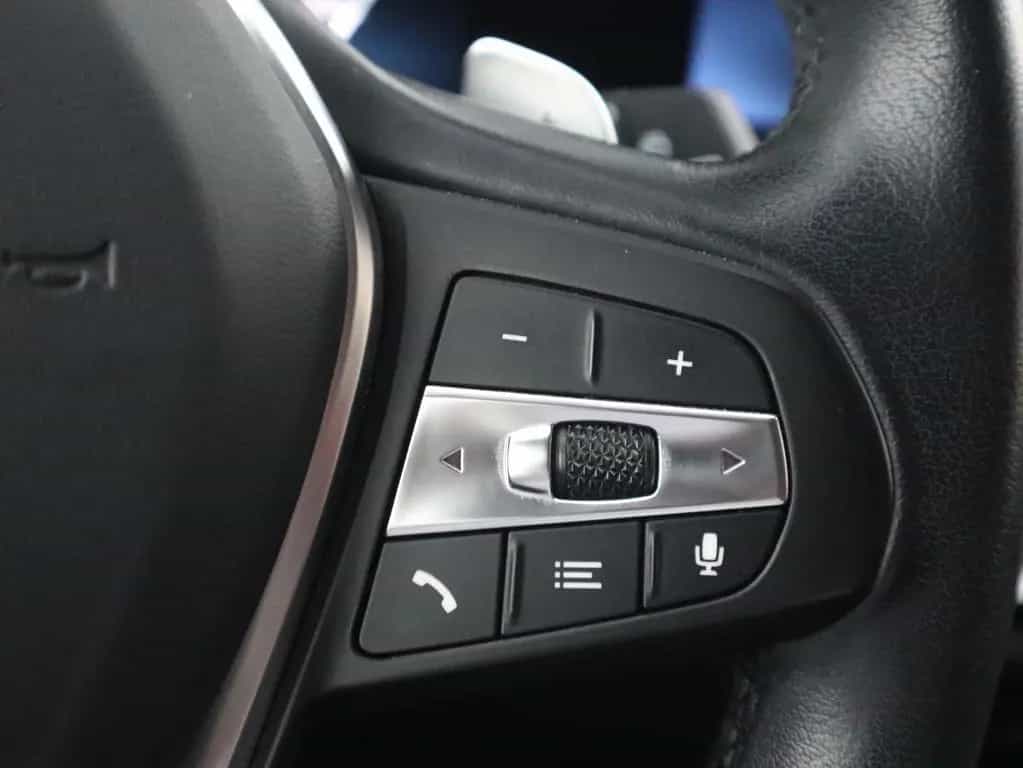 BMW 318 i LED Navi Tempomat Sitzheizung DAB Bluetooth 02/2023-photo-24