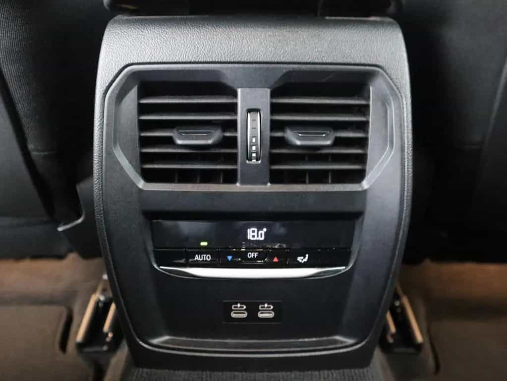 BMW 318 i LED Navi Tempomat Sitzheizung DAB Bluetooth 02/2023-photo-32