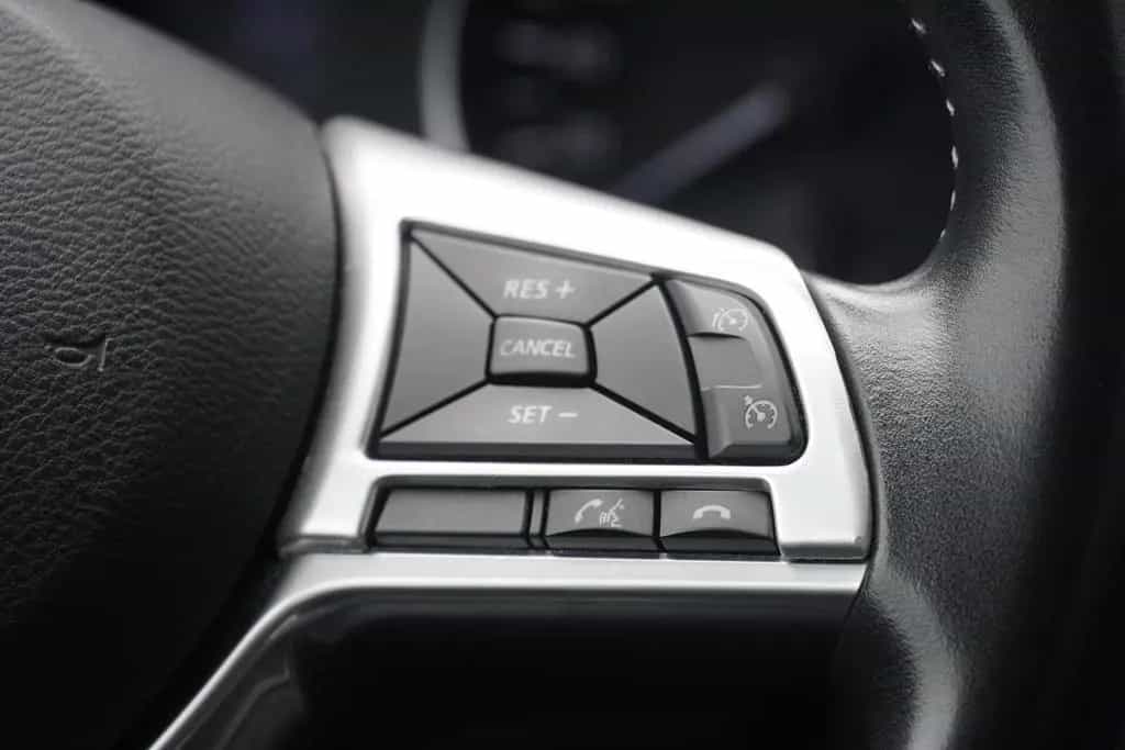 Nissan Qashqai 1.2 Visia Klimaaut. LED Navi Kamera DAB 03/2018-photo-18