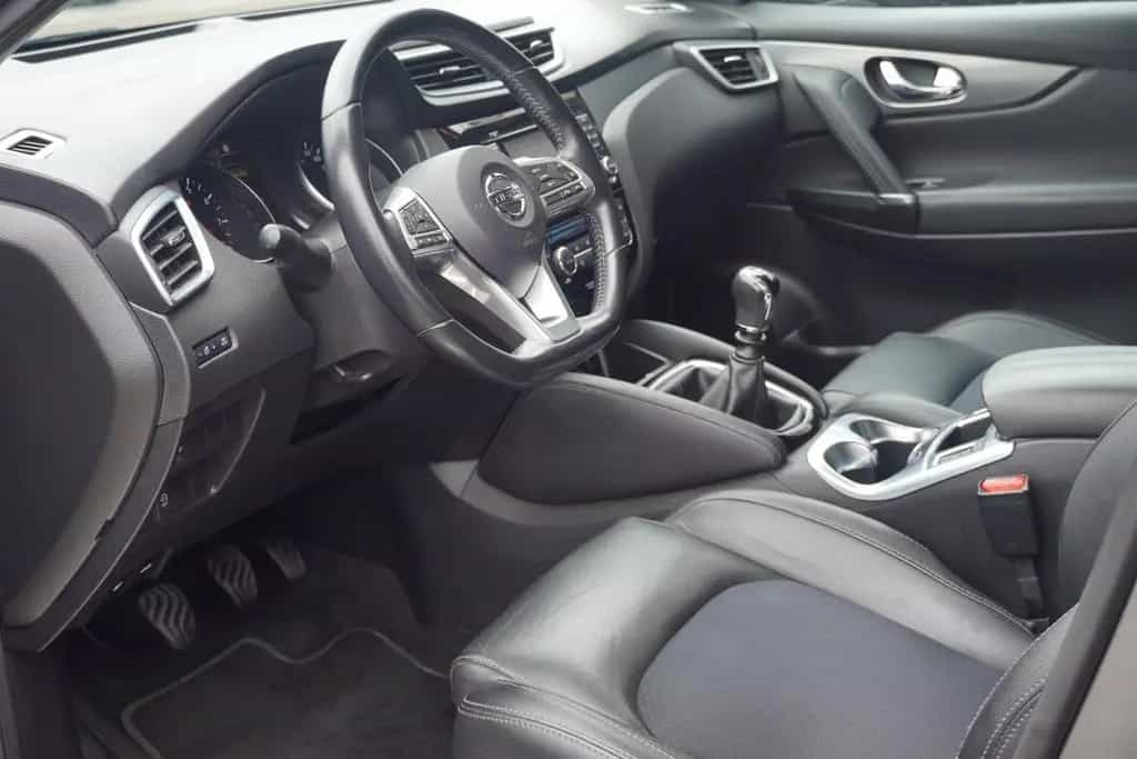 Nissan Qashqai 1.2 Visia Klimaaut. LED Navi Kamera DAB 03/2018-photo-26