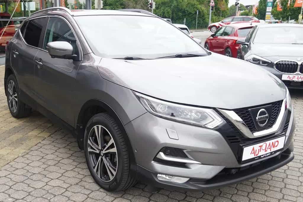 Nissan Qashqai 1.2 Visia Klimaaut. LED Navi Kamera DAB 03/2018-photo-5